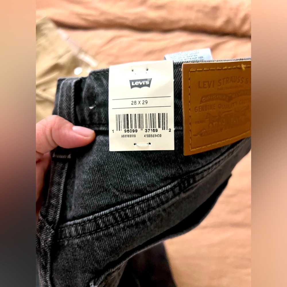 Brand new Levi ultra high rise slim straight leg size 28x29.